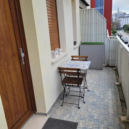 Arnica Apartment